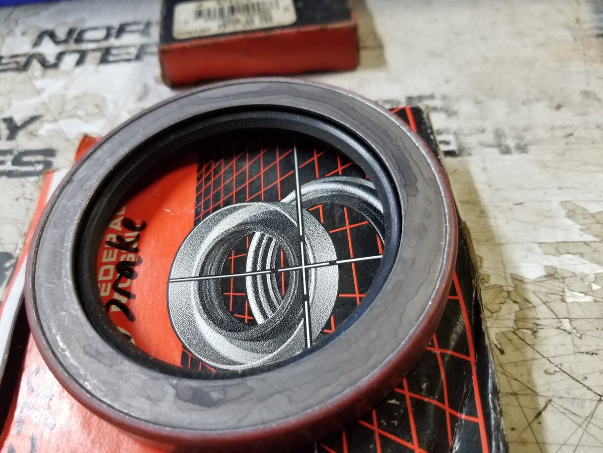 455151 FEDERAL SEAL Oil Seal - Solid, 2.687 in Shaft Dia., 3.756 in OD