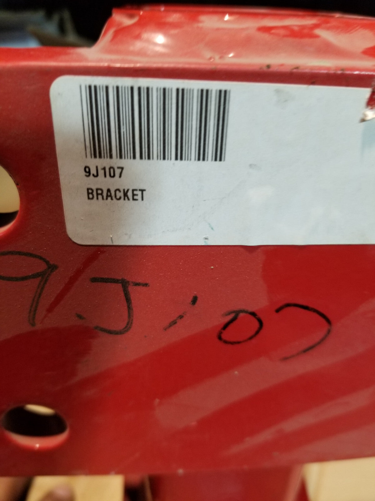 9J107 C59006130 BRACKET 8J099