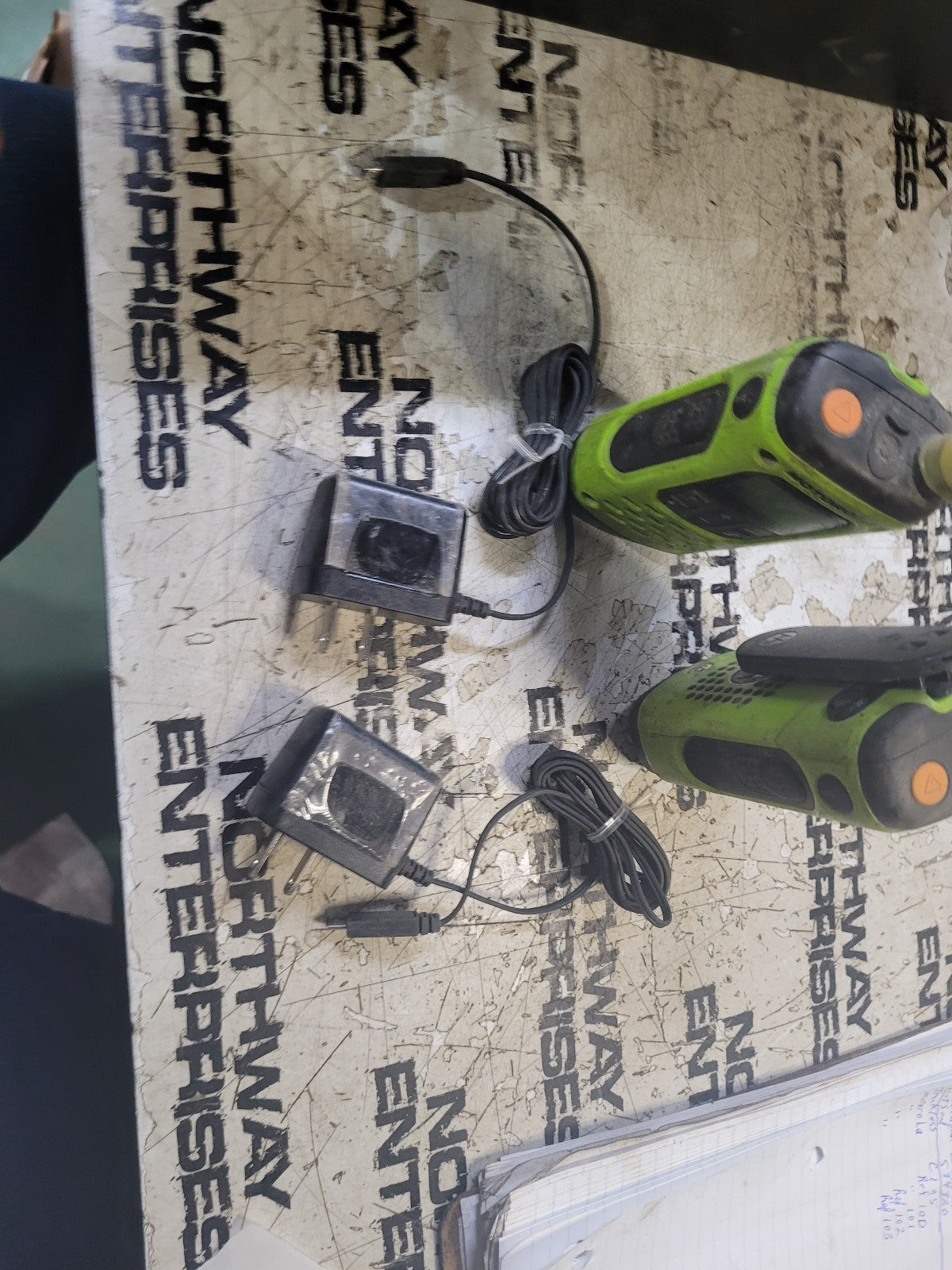 LOT OF 2 MOTOROLA T600 RADIOS REF 104