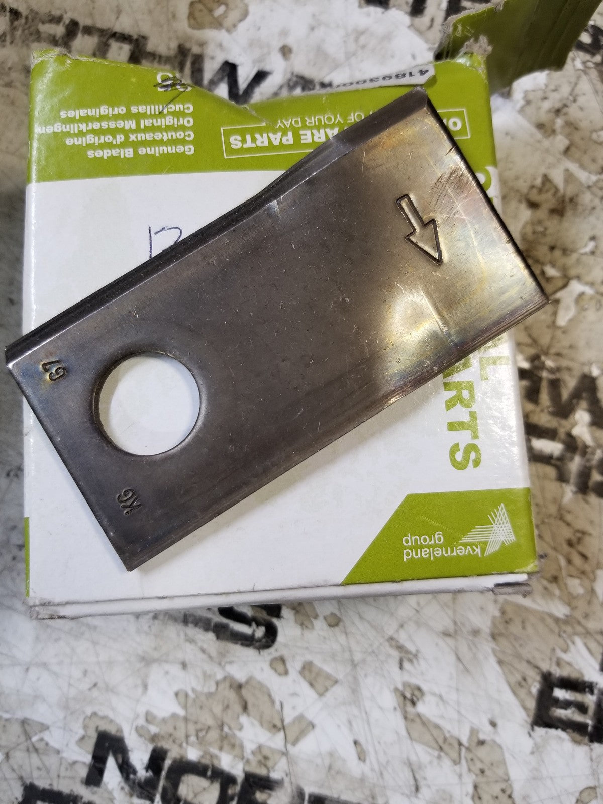 LOT OF 13PC - 4189300001 KVERNELAND MOWER BLADES