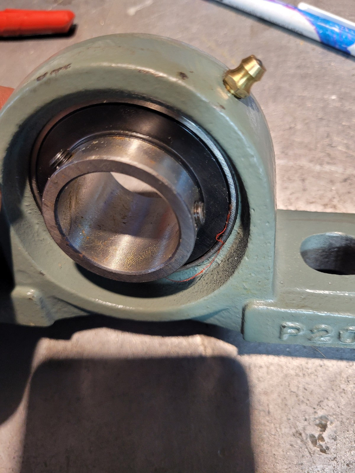 NTN PILLOW BLOCK P206 2-BOLT GREASABLE