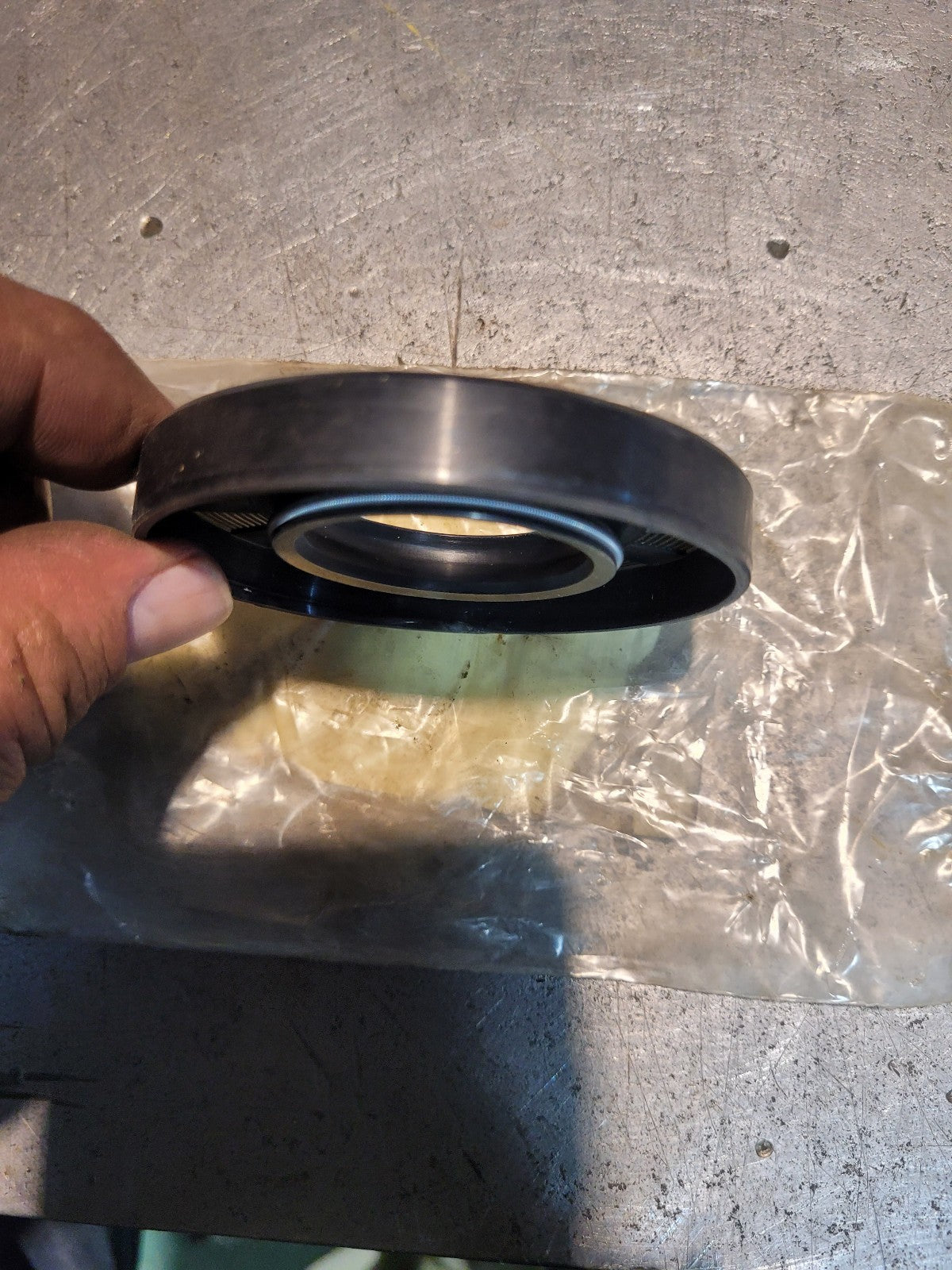 FL5222 12296 TC 40 TRACKLESS DOUBLE LIP SEAL