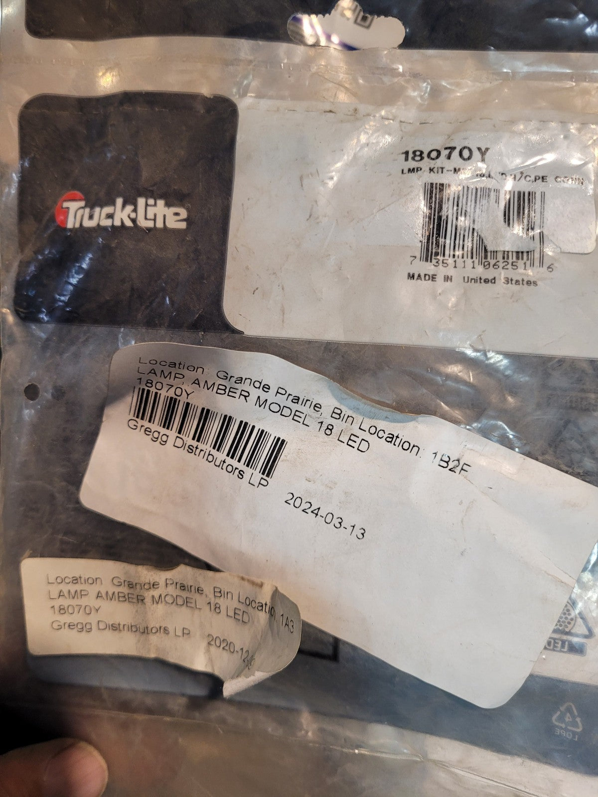 18070Y - Truck-Lite, Clearance/Marker Light, 12V, LED, Amber, 4.5"