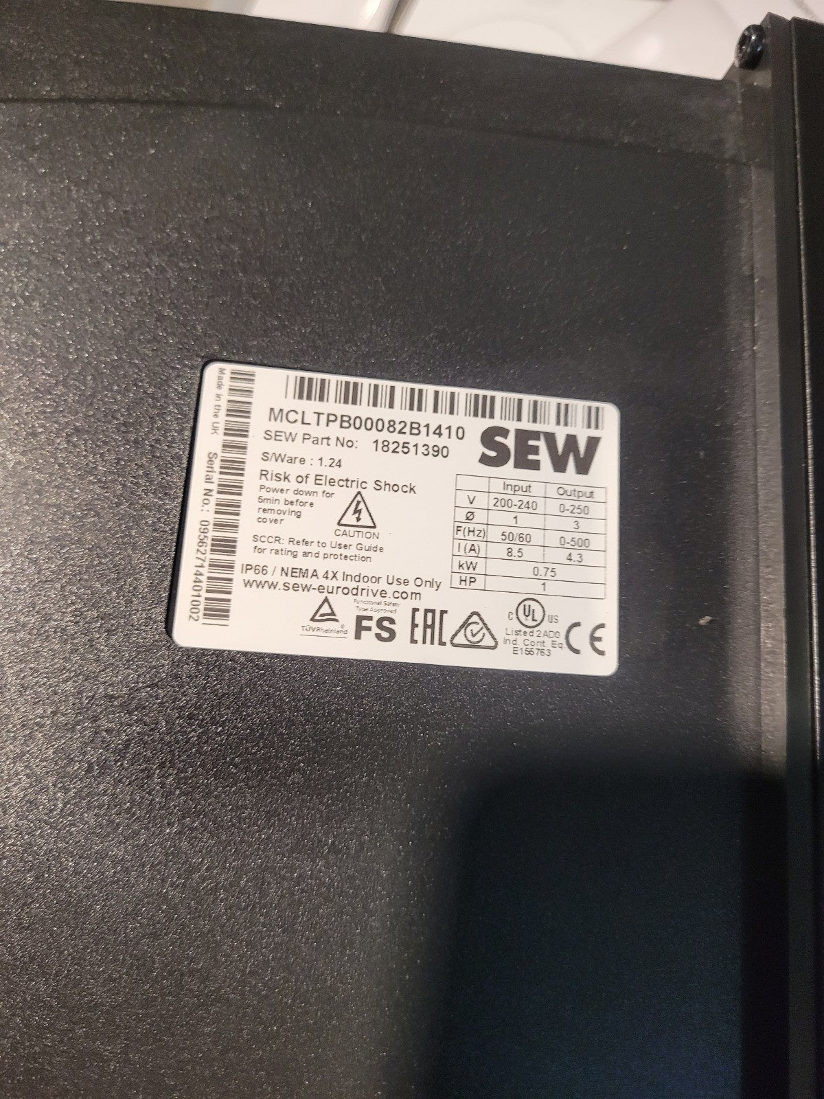 NEW 18251390 MCLTPB00082B1410 SEW VOLTAGE INVERTER