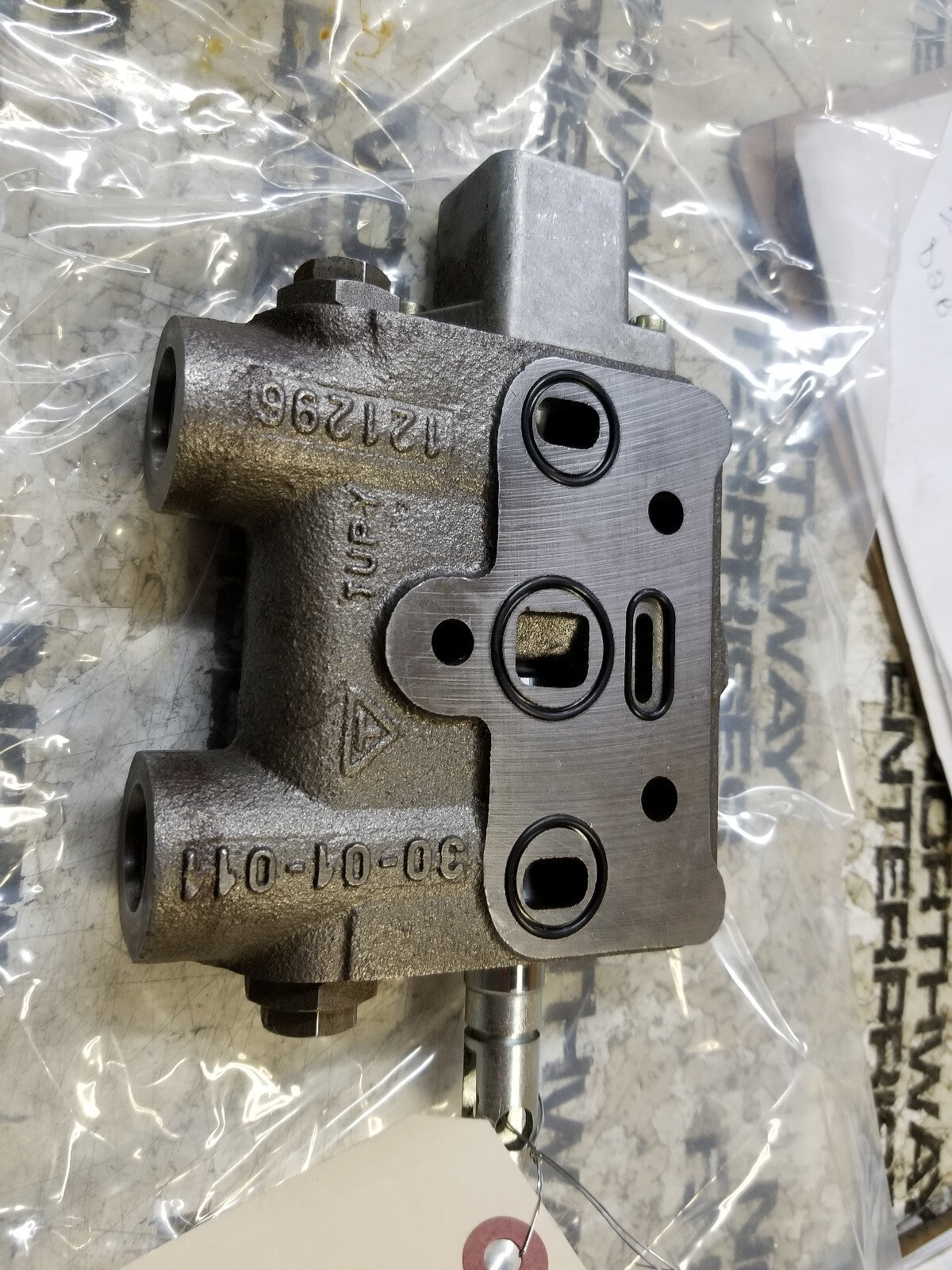 V12W-1FBC-ALEE gresen valve 254287 121296  spring centered