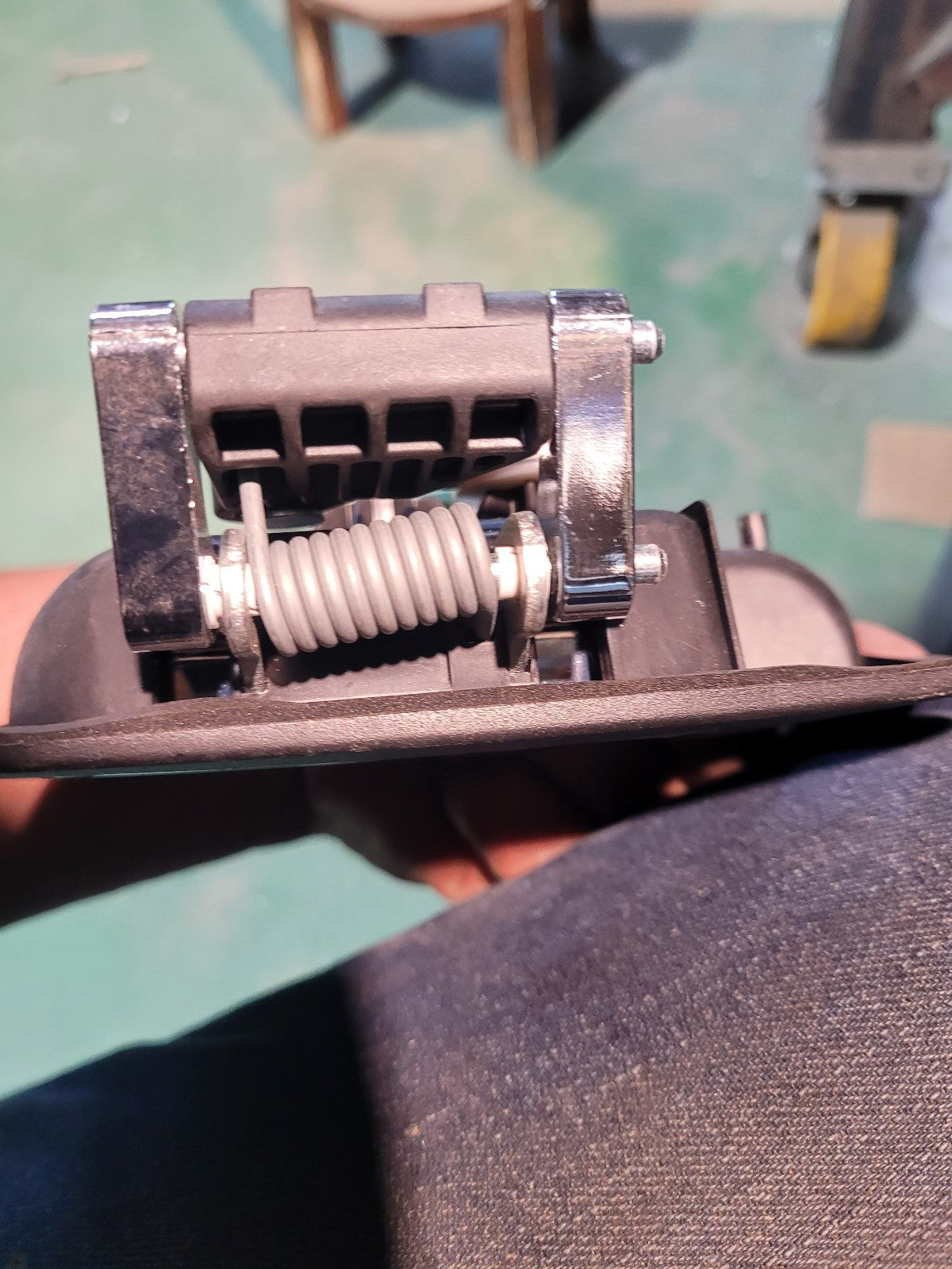 R56-1025 PACCAR OUTSIDE DOOR HANDLE LH