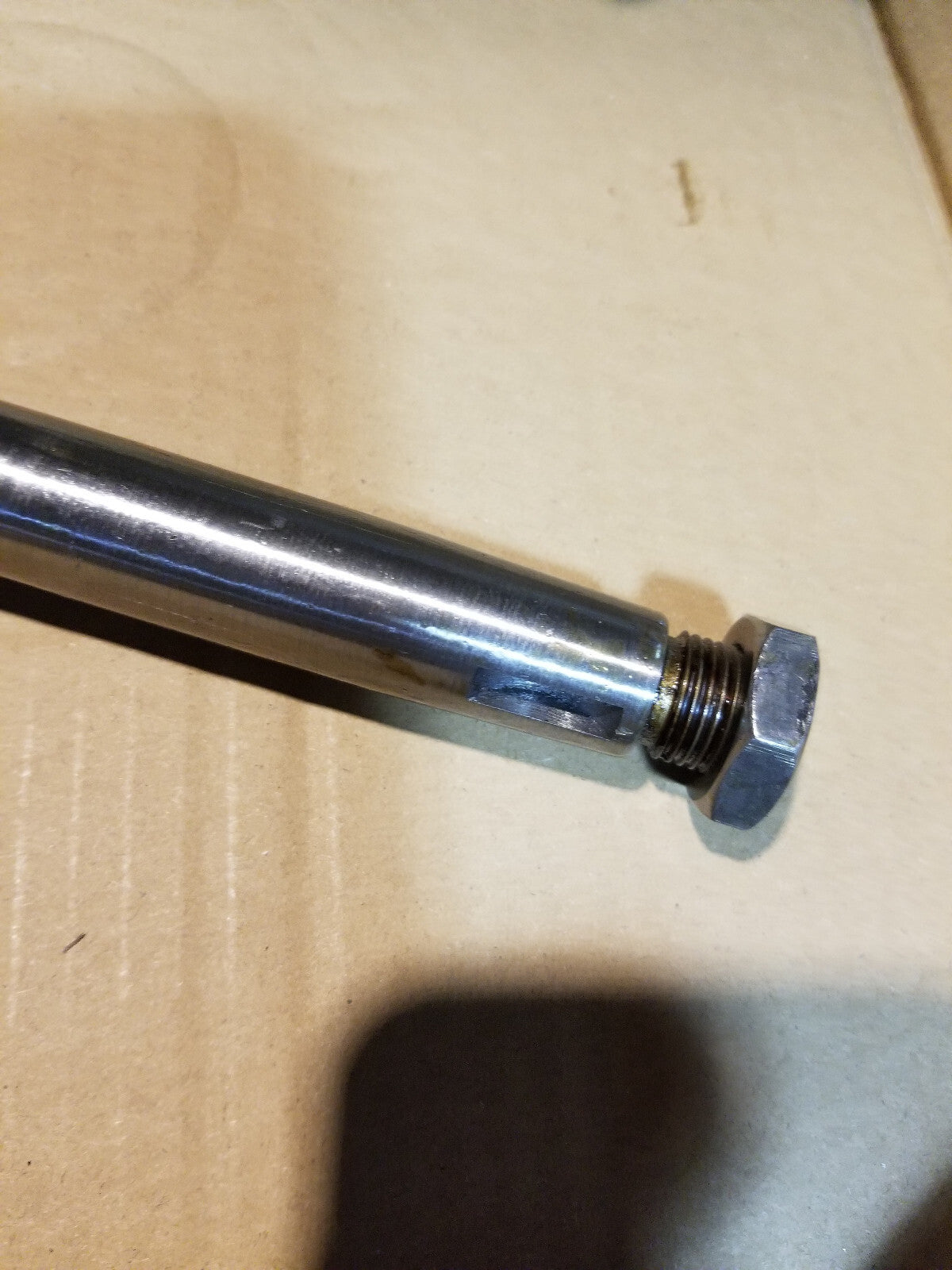 1031344M91 - Steering Shaft & Nut, 22 3/8 Inch S.61135