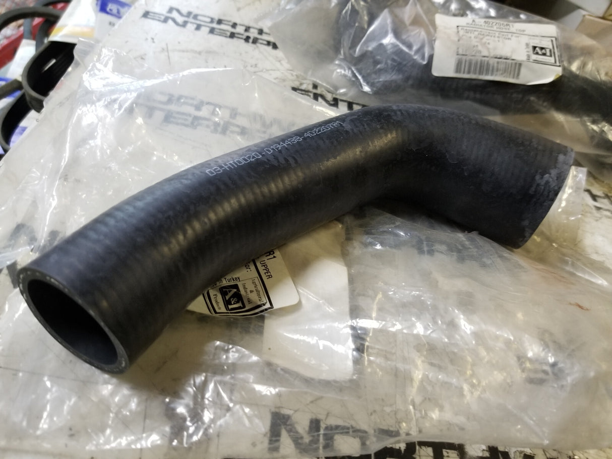 A-402207R1 Upper Radiator Hose 402207R1 fits Case IH 474 574 584 585 595 674