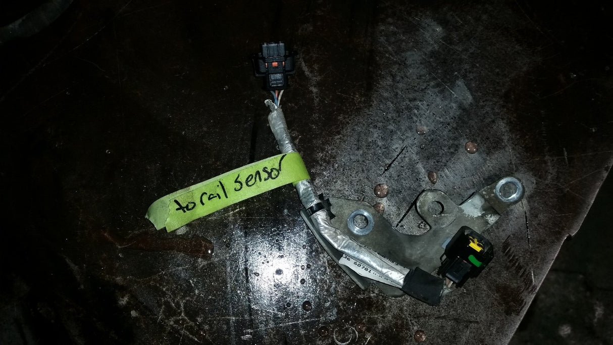 08-10 2008-2010 Duramax Fuel Rail Pressure sensor pigtail Harness 97366636