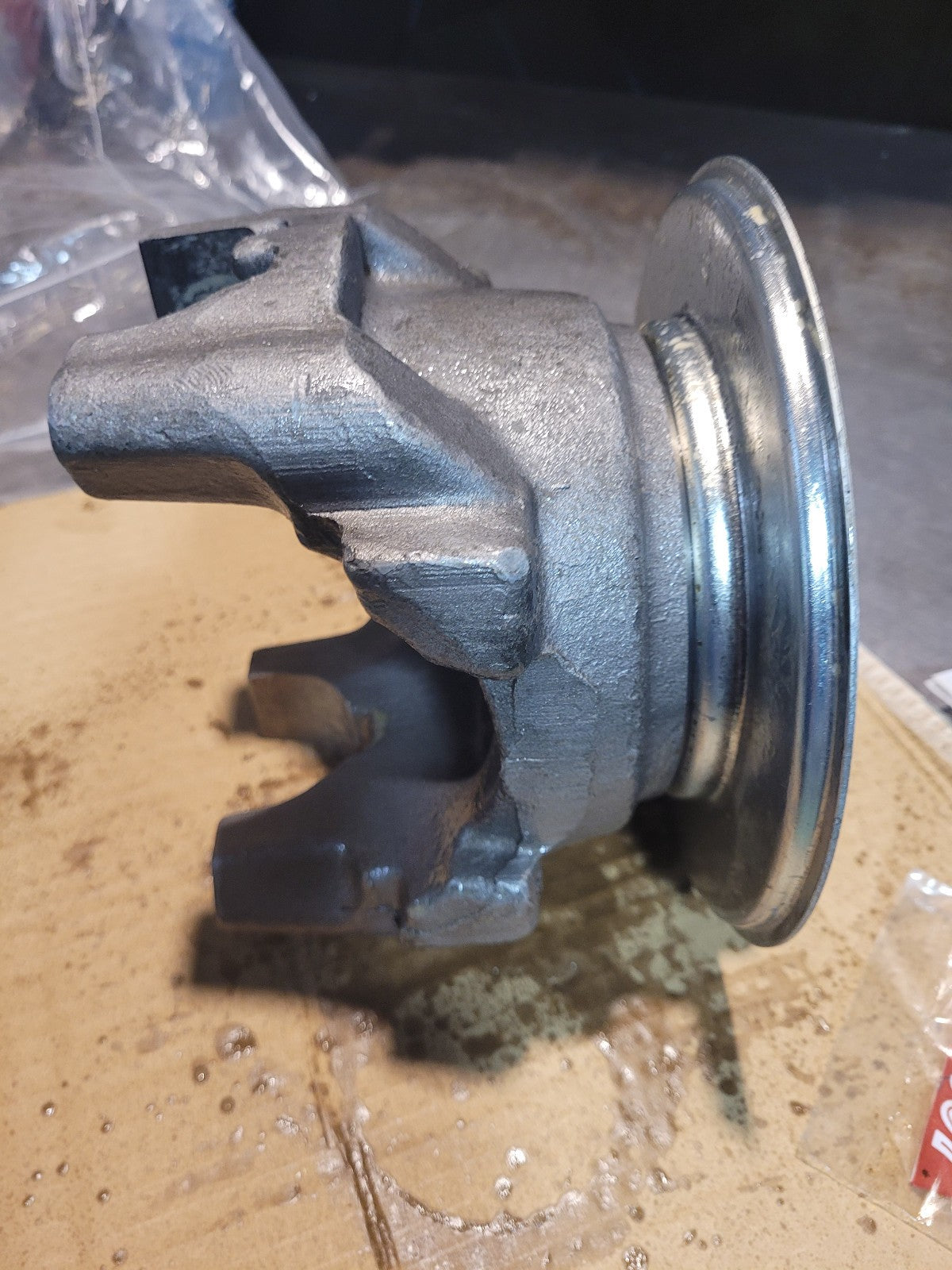 131433K Eaton Spicer SPL170 Series Half Round Yoke
