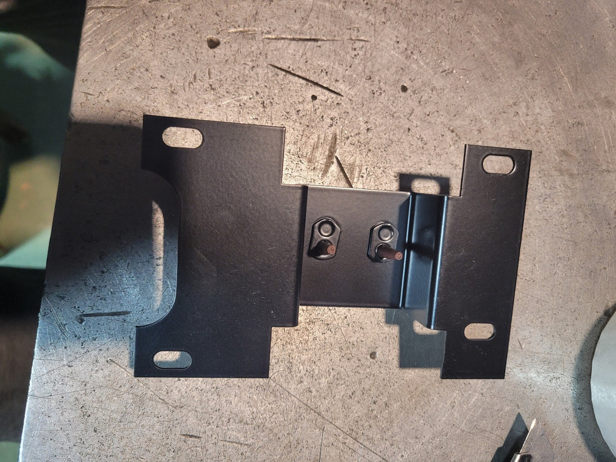 Paccar UE10750 Hvac Unit Case Bracket Weldment, Steel