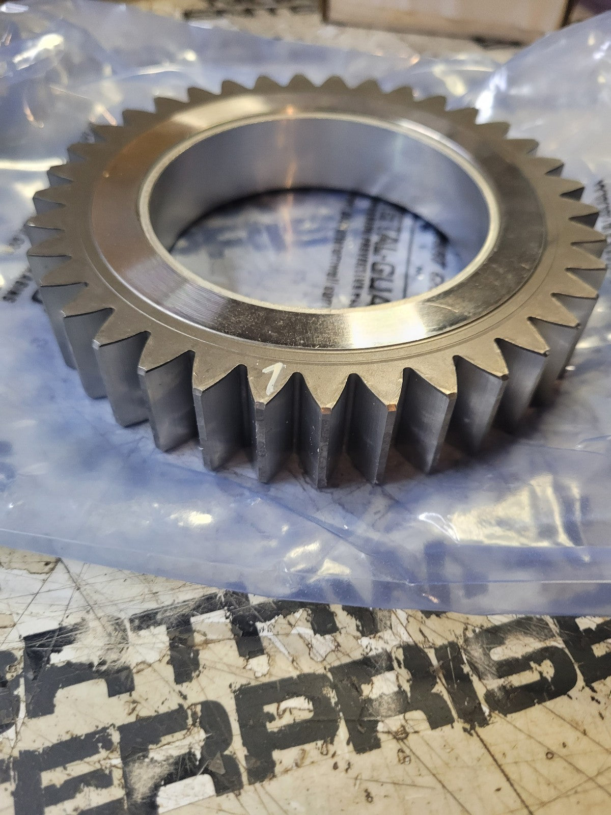 NEW 3689611  2004-2007 Cummins ISX Diesel Engine Idler Gear OEM
