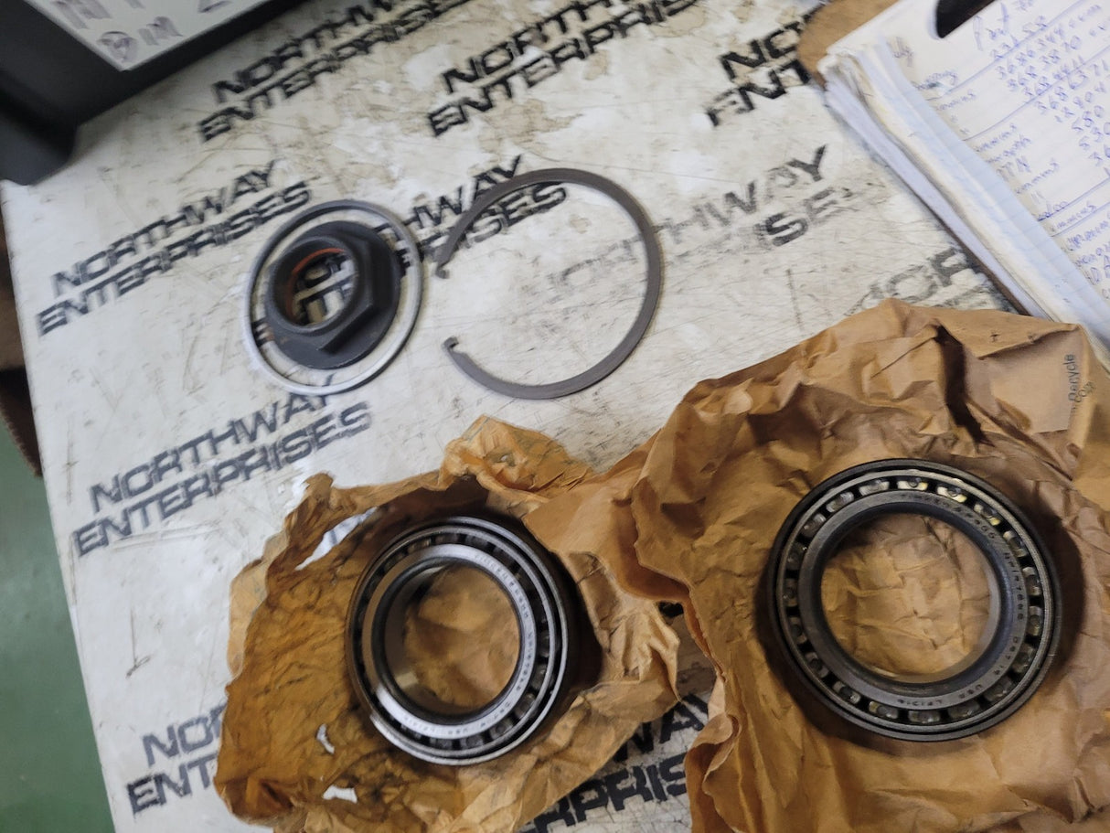Dana 504054 Axle Differential Bearing And Seal Kit Tapered Roller **MISSING SEAL