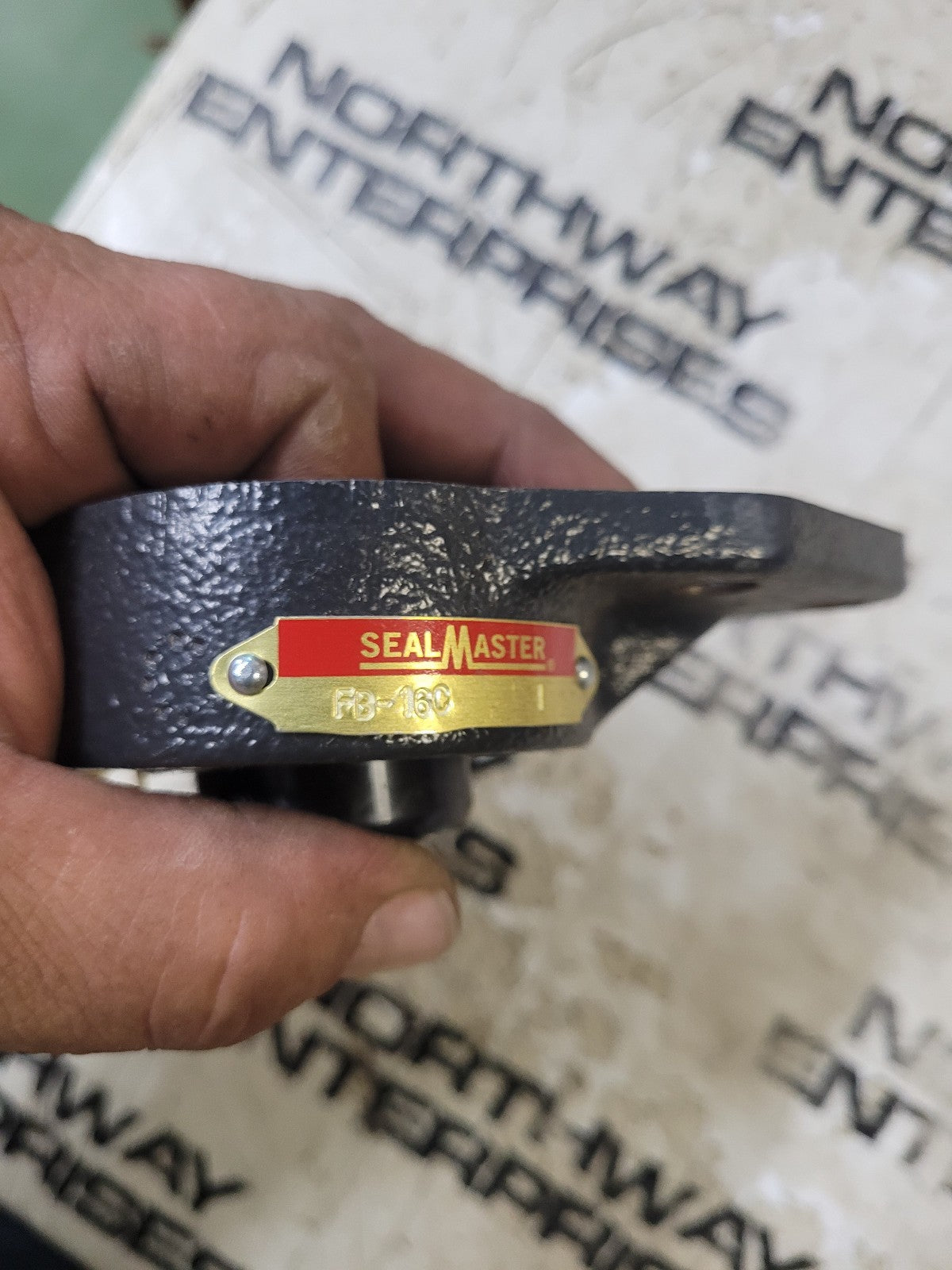 SealMaster Gold Line 1" Bore Flange Mount 3 Bolt Std Duty Set Screw FB-16C