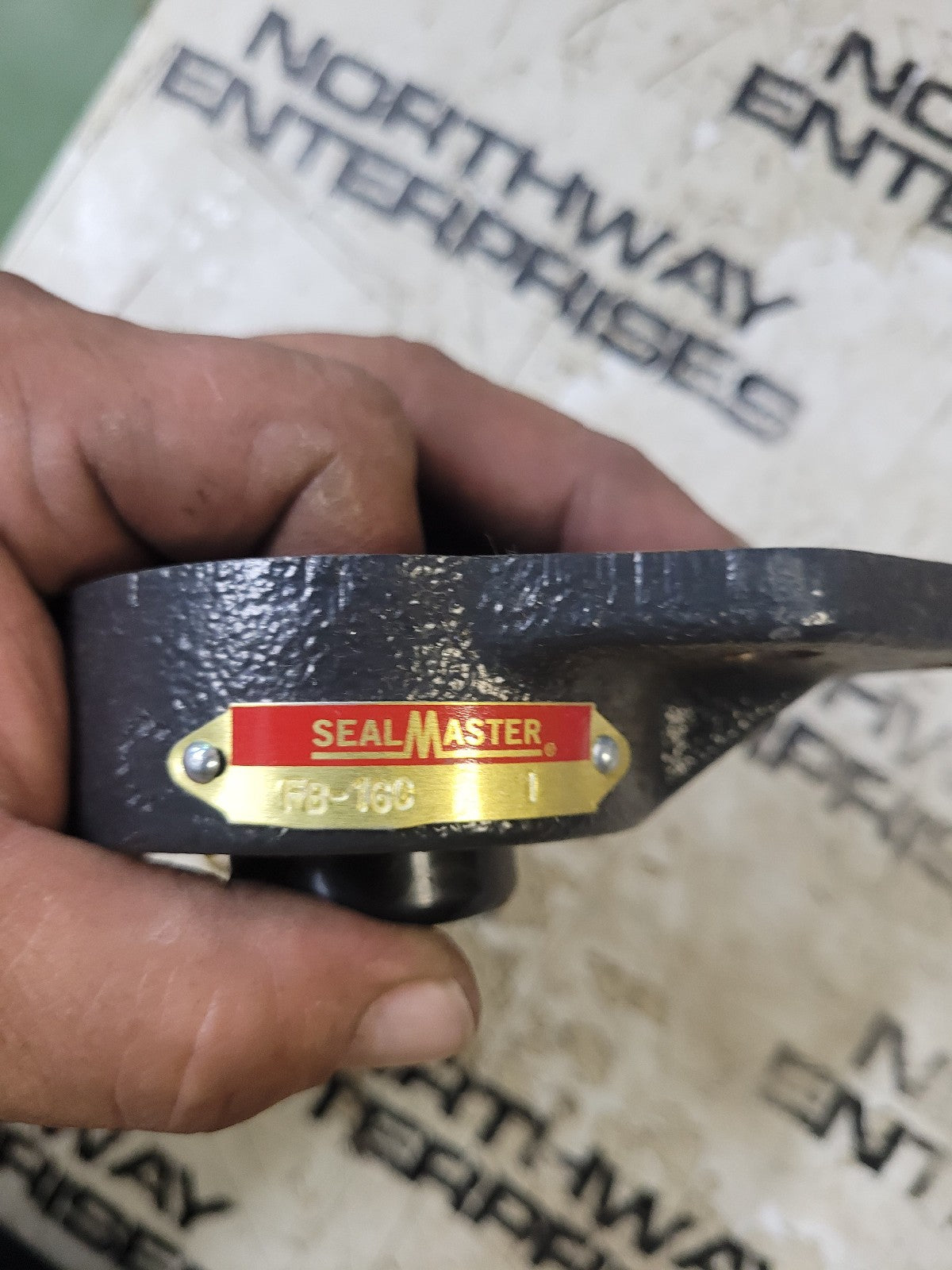 SealMaster Gold Line 1" Bore Flange Mount 3 Bolt Std Duty Set Screw FB-16C