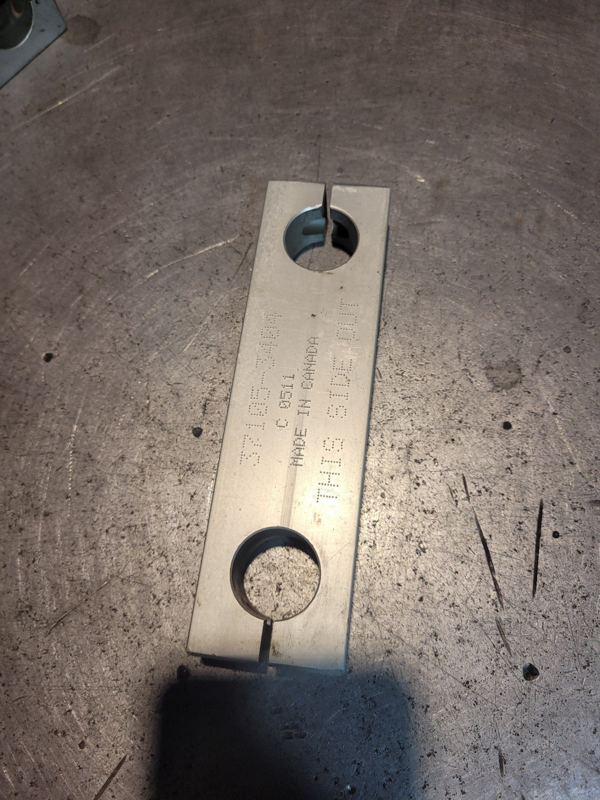 37105-3404 WESTERN STAR SHACKLE SIDE BAR