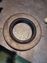 Meritor A-1205-Q-2591 Unitized Pinion Oil Seal Mack 8235 (B456) A1205Q2591