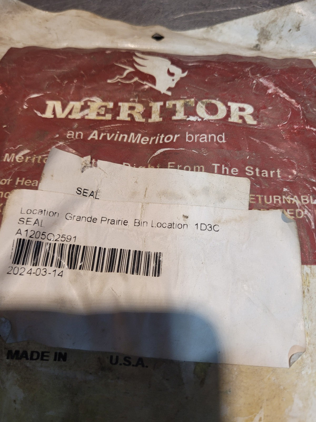 Meritor A-1205-Q-2591 Unitized Pinion Oil Seal Mack 8235 (B456) A1205Q2591