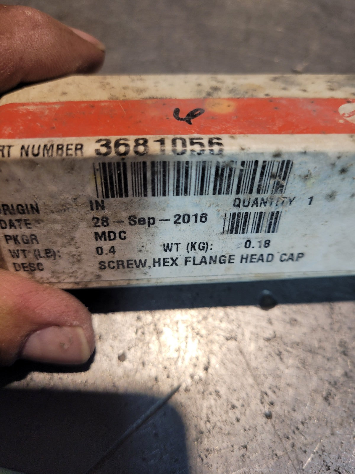 LOT OF 2PC - NEW OEM GENUINE CUMMINS 3681056 BOLT