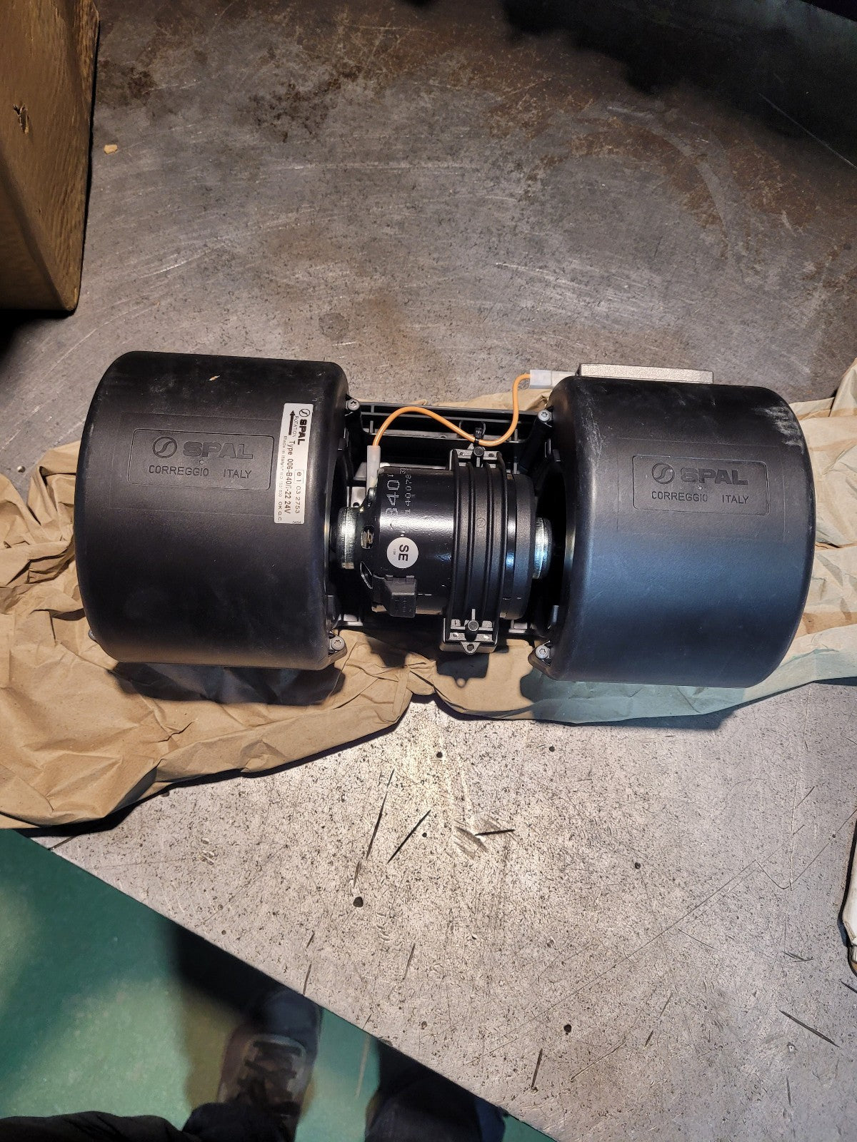 New OEM VOLVO VOE11006834 11006834 BLOWER MOTOR ASSEMBLY