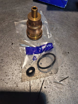 New GENUINE VOLVO VOE21098621 21098621 INJECTOR SLEEVE KIT CUP