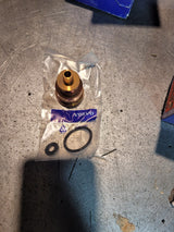 New GENUINE VOLVO VOE21098621 21098621 INJECTOR SLEEVE KIT CUP
