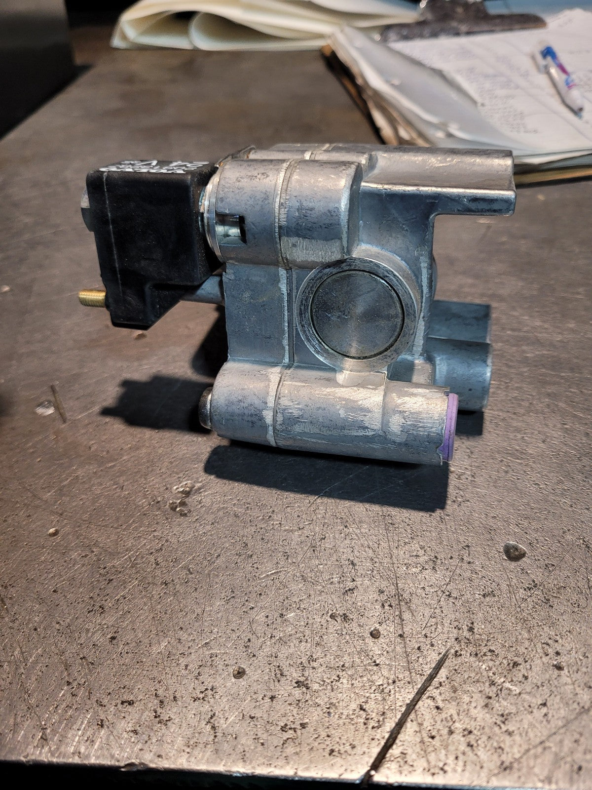 New GENUINE VOLVO VOE20556016 20556016 CONTROL VALVE