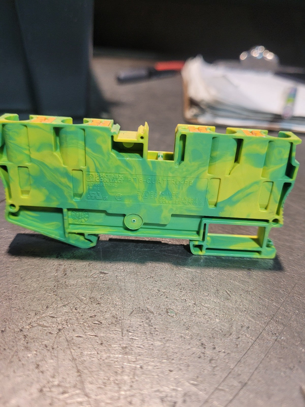 PT 6-QUATTRO-PE Panel Accessories Phoenix Contact