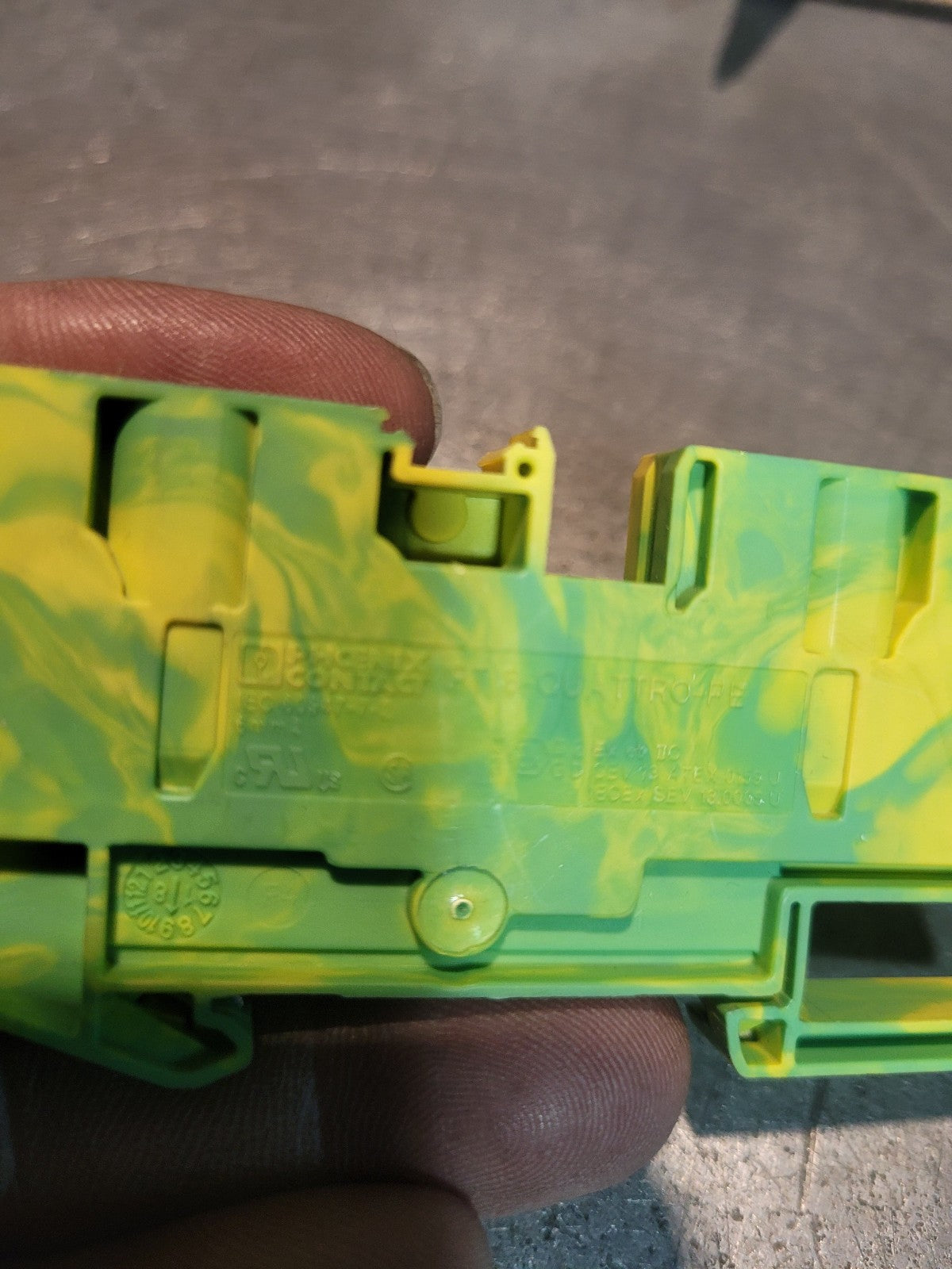 PT 6-QUATTRO-PE Panel Accessories Phoenix Contact