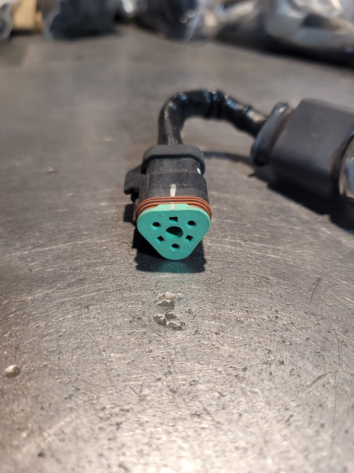 New Cummins Fuel Rail Pressure Sensor 4954245 for ISC ISL 8.3L 8.9L Diesel