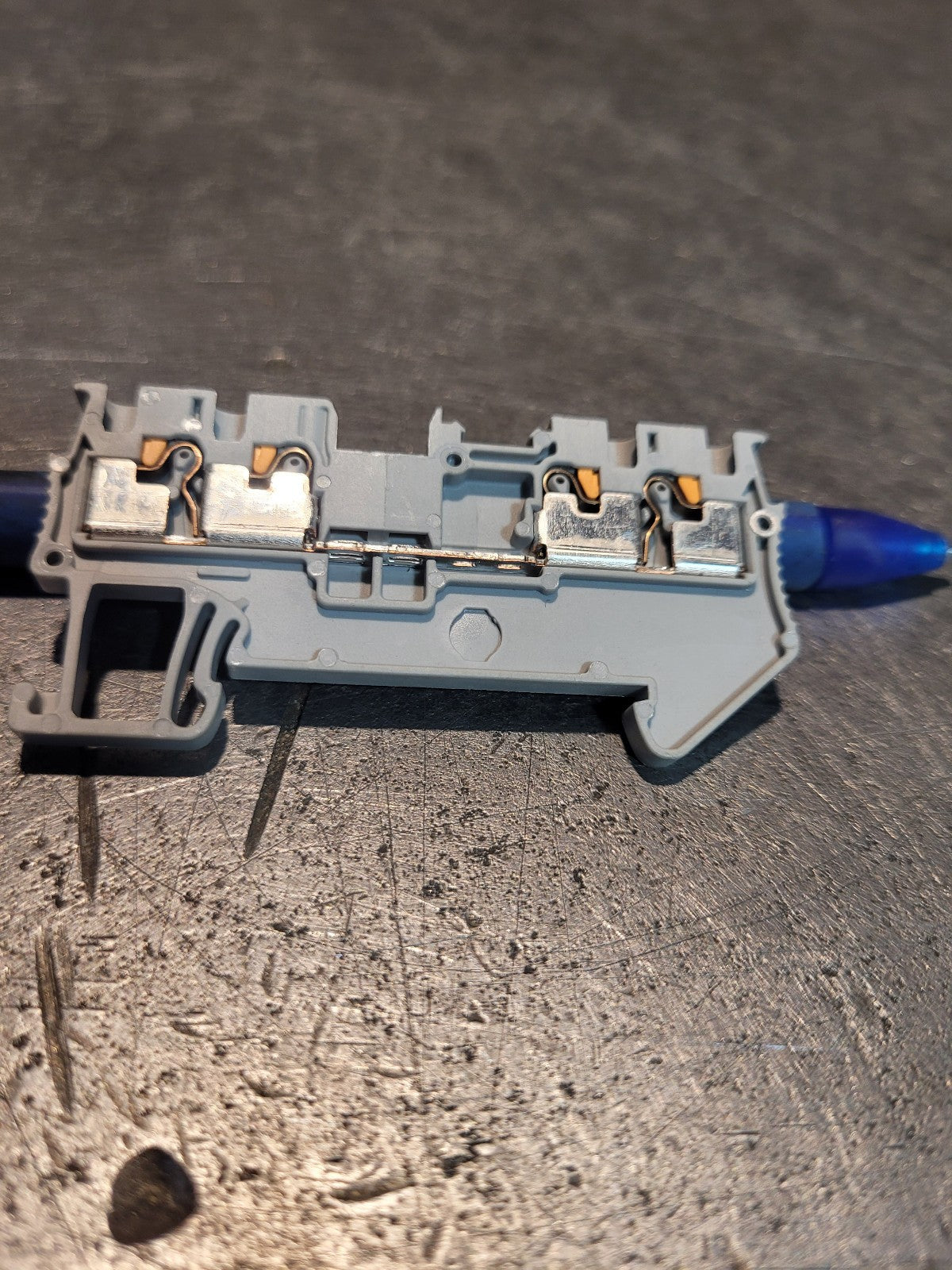 1 BOX OF 50PC - 3208197-31254 Terminal Block Connector 4 Position Feed Through