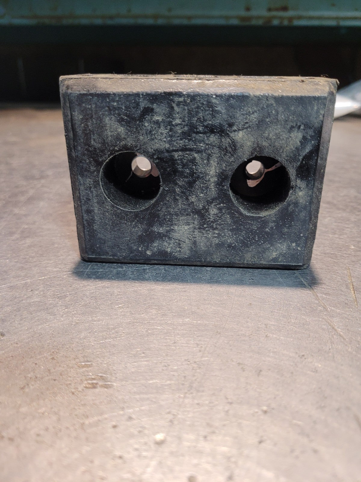 A17-18108-001 HOOD POLY MOUNT ISOLATOR