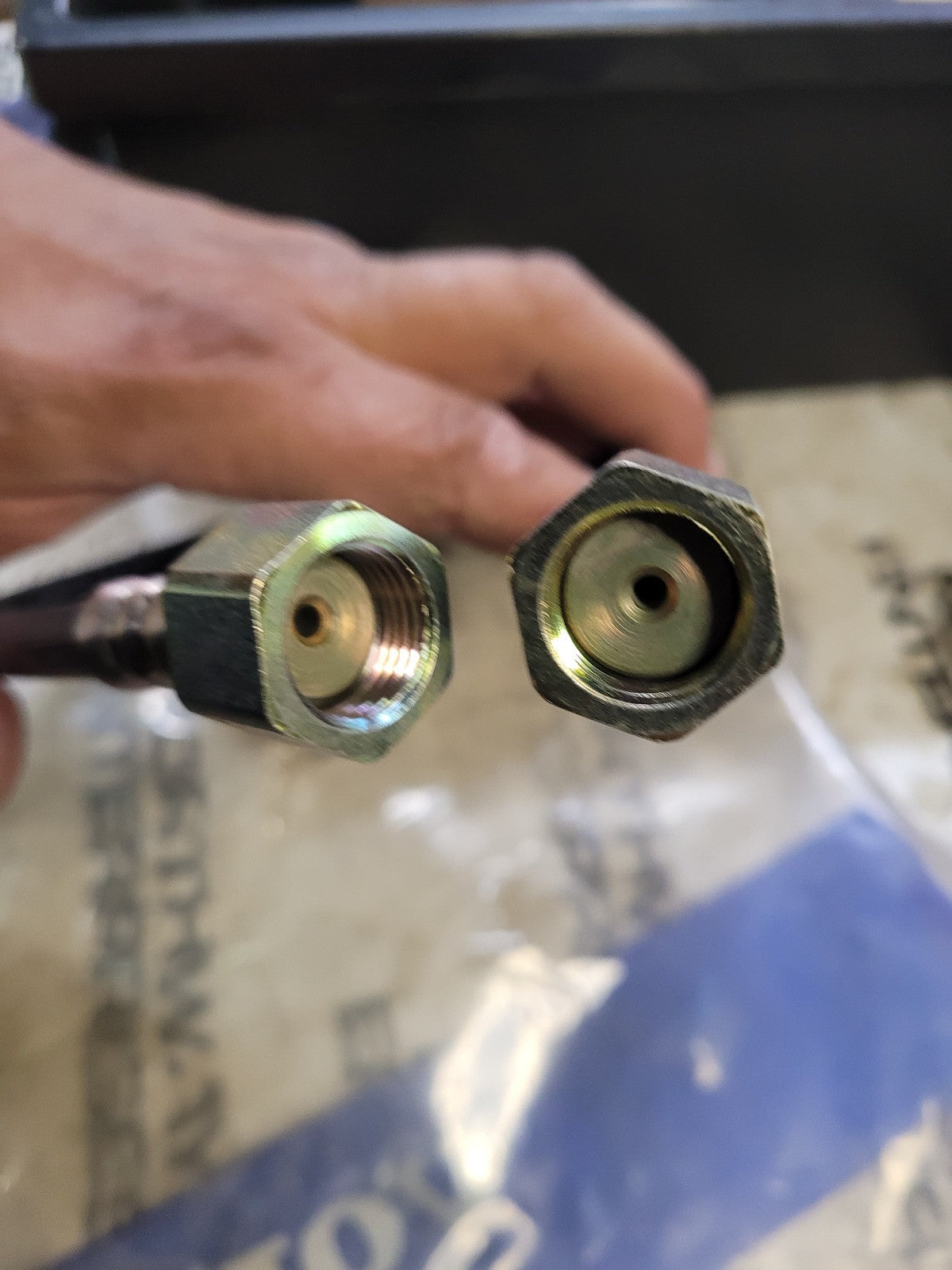 VOE11119541 11119541 Volvo brake hose A25D A25E A30D A30E