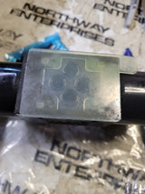 6H700-3 SG-01-3C2-D12-7090 – Dir Valve D03 3-Pos All Ports Block 12 VDC T-Box