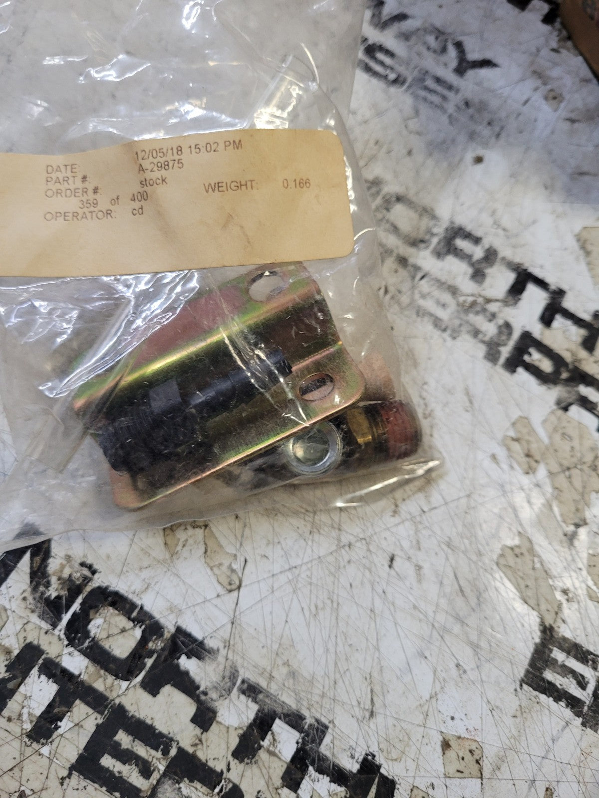 Hendrickson VS-228 Trailer Height Control Valve with Dump Valve