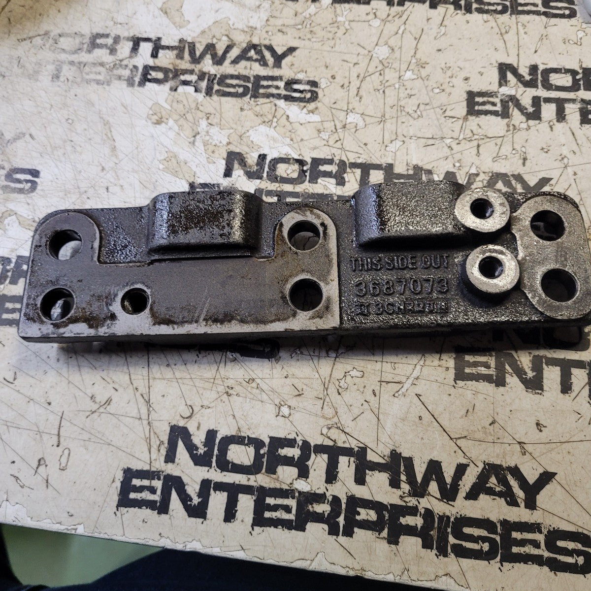 Cummins 3687073 SUPPORT FUEL PUMP – Northway Enterprises Ltd.