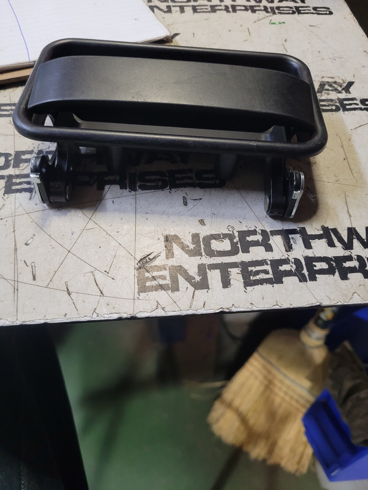 VOE1614564 VOLVO OEM 1614564 DOOR HANDLE