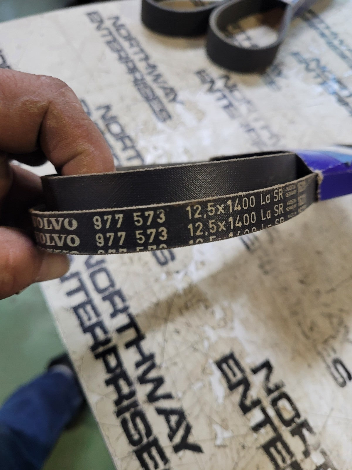 13977573 VOLVO BELT VOE13977573