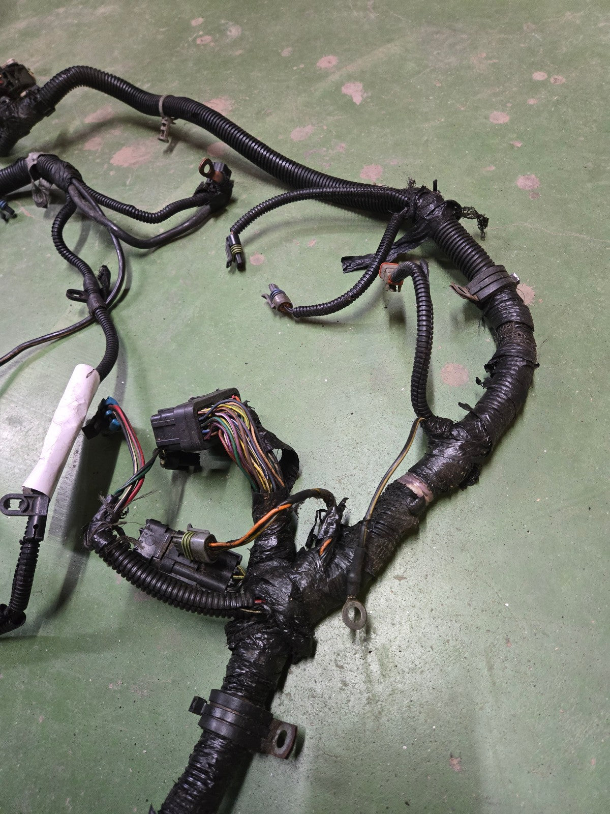 3947682 2001-2002 Dodge Ram Cummins Diesel ENGINE WIRING HARNESS