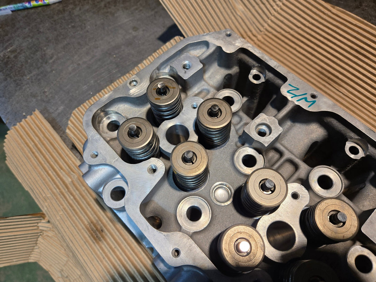 REMAN 2006-2010 Chevy GMC 6.6 LBZ LMM DURAMAX CYLINDER HEAD RH PASSENGER REF815B