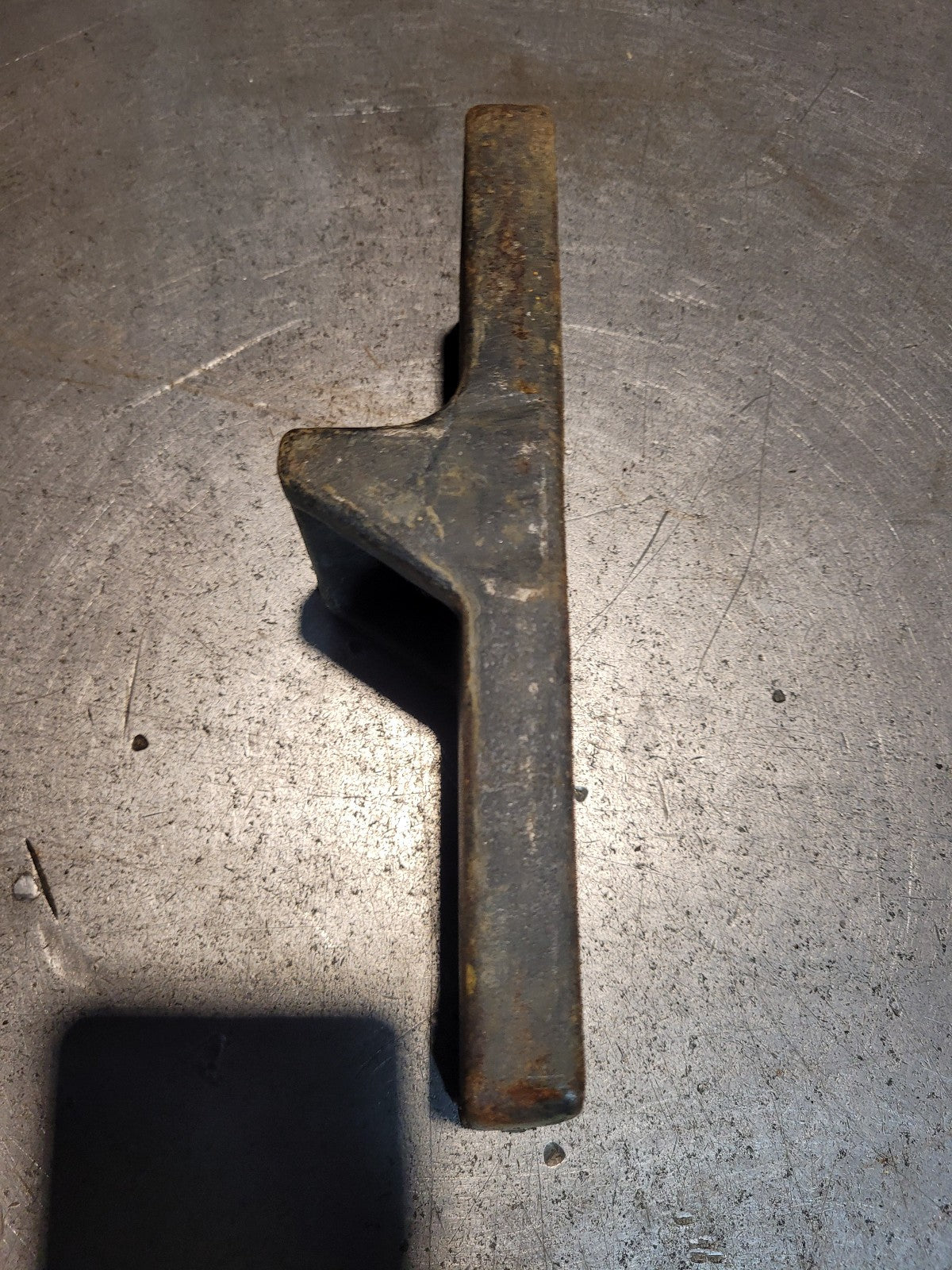 90045785 RIGHT Hand Axle Stop, 12" Ride Height