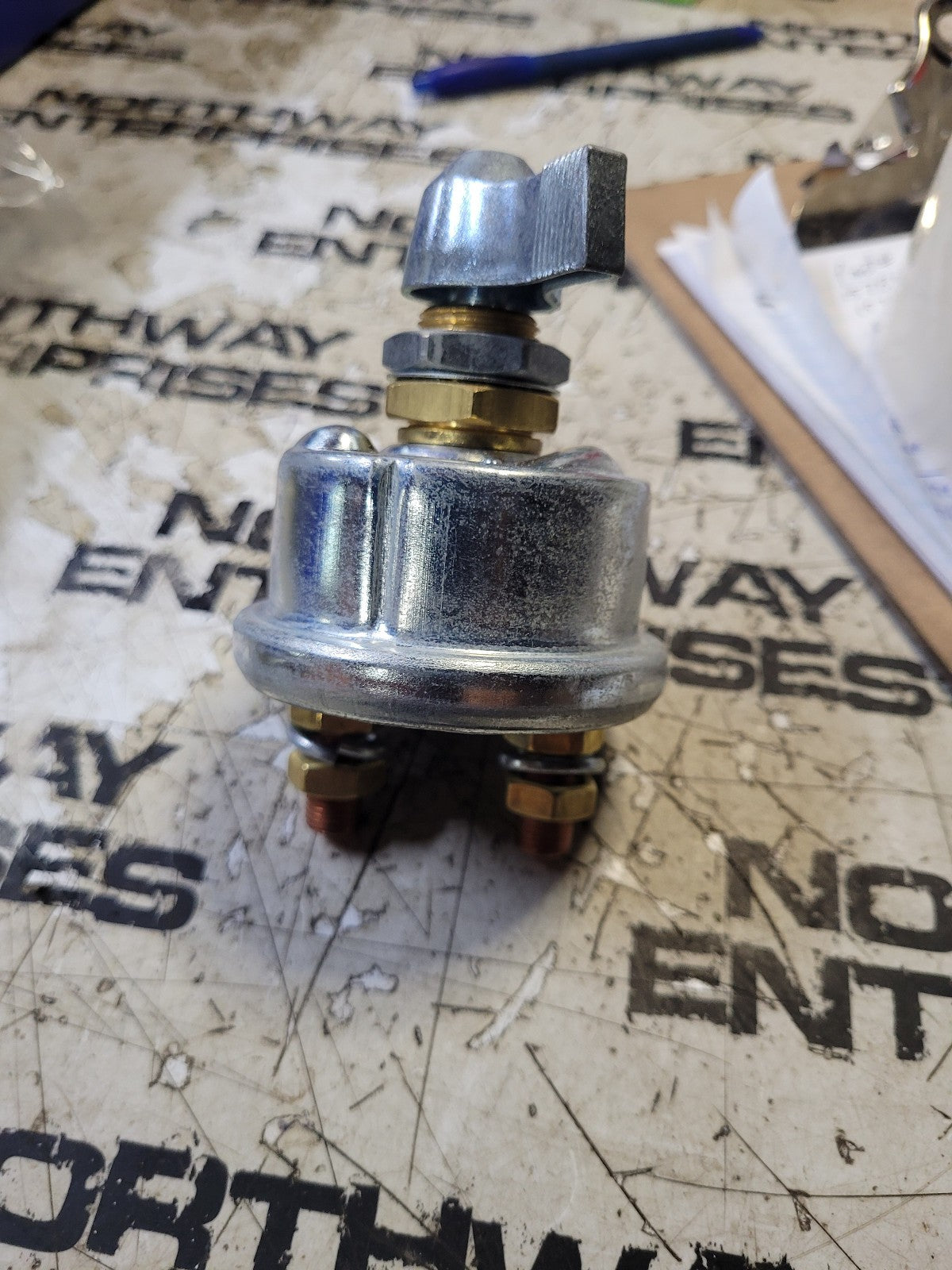 NEW 2484 COLE HERSEE MASTER BATTERY DISCONNECT