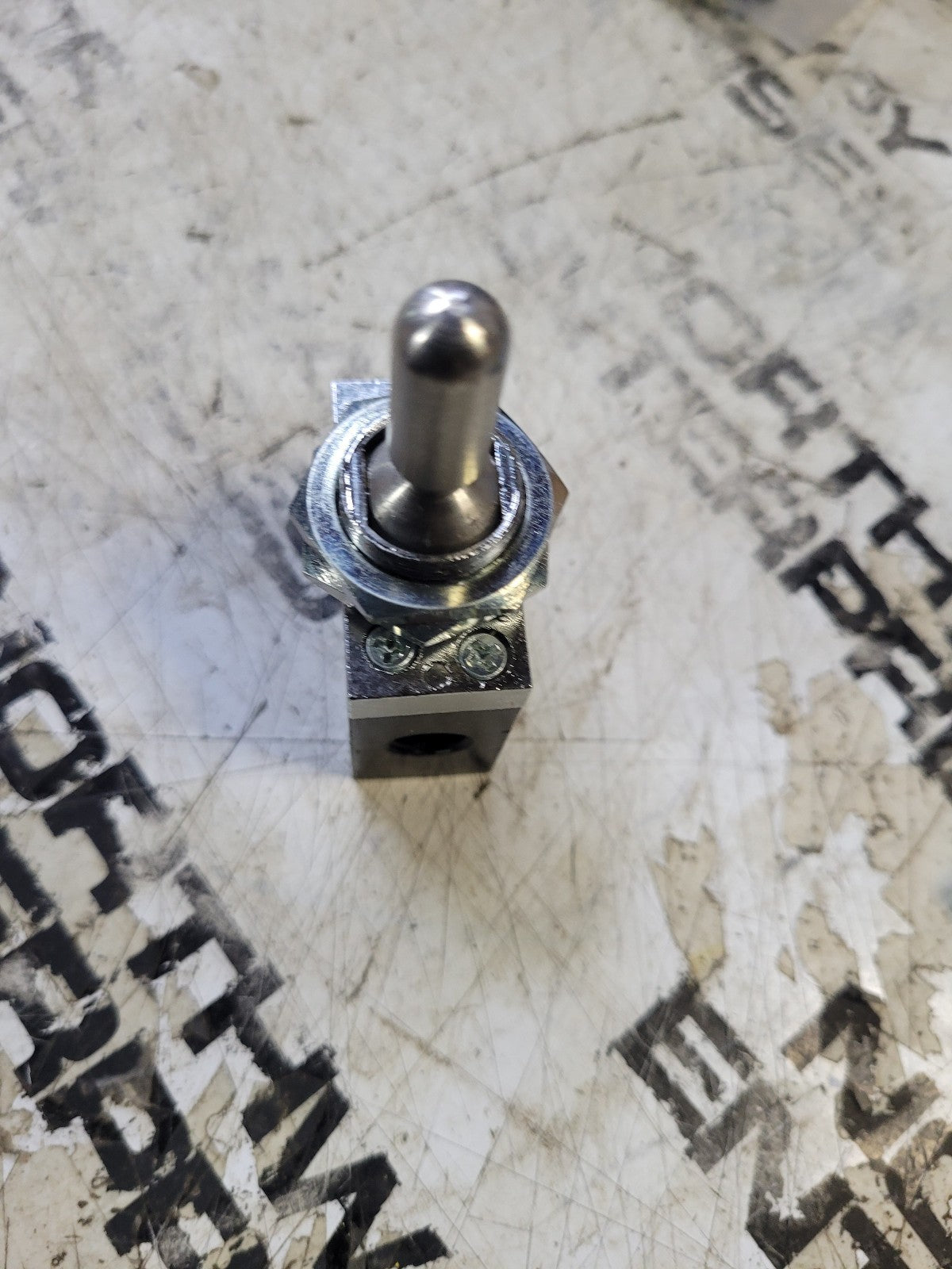 Buyers Products BAV020TD Toggle 3-Position Detented Valve Only