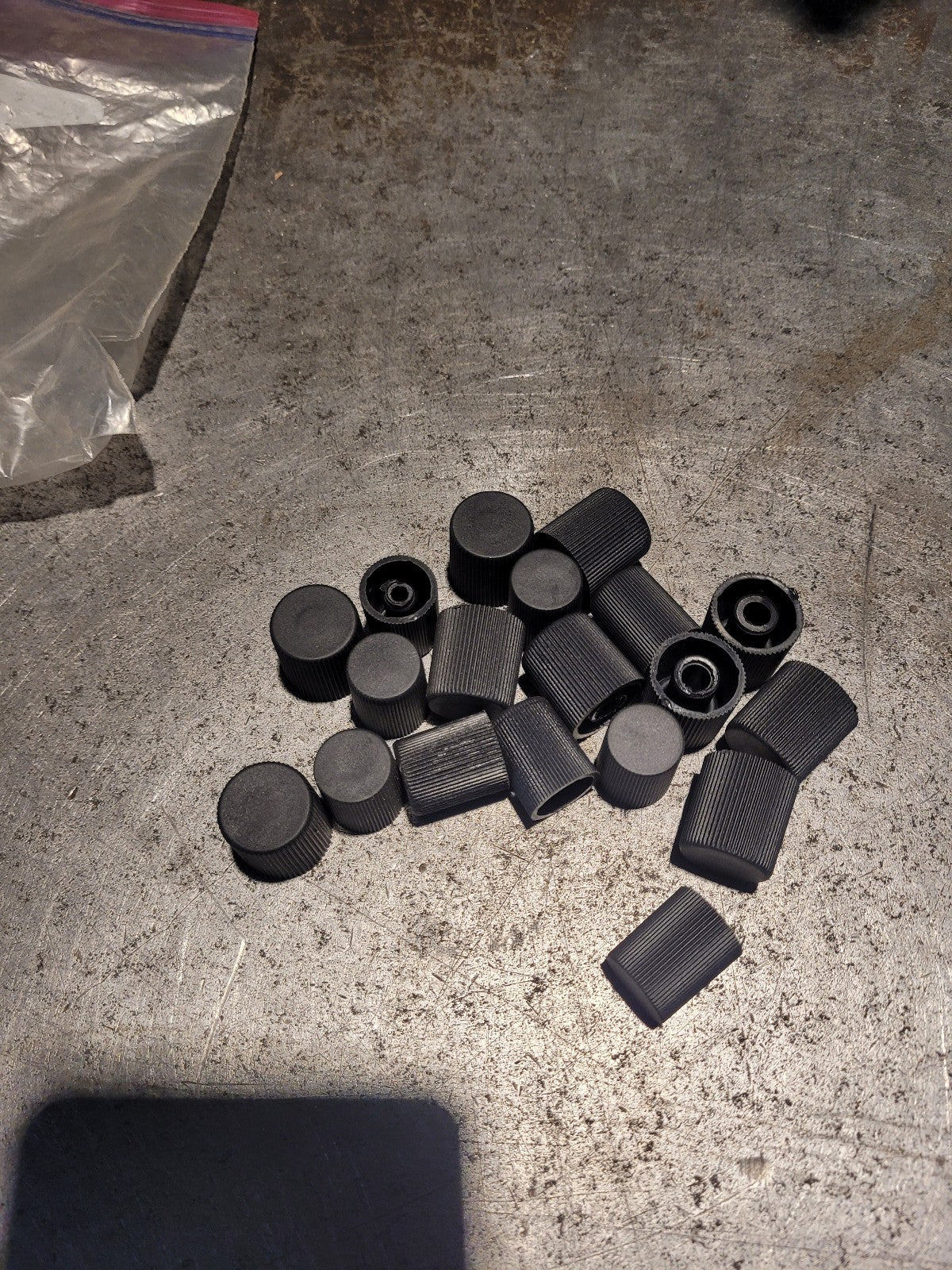 LOT OF AC CAPS VH13050 VH13050 B360874