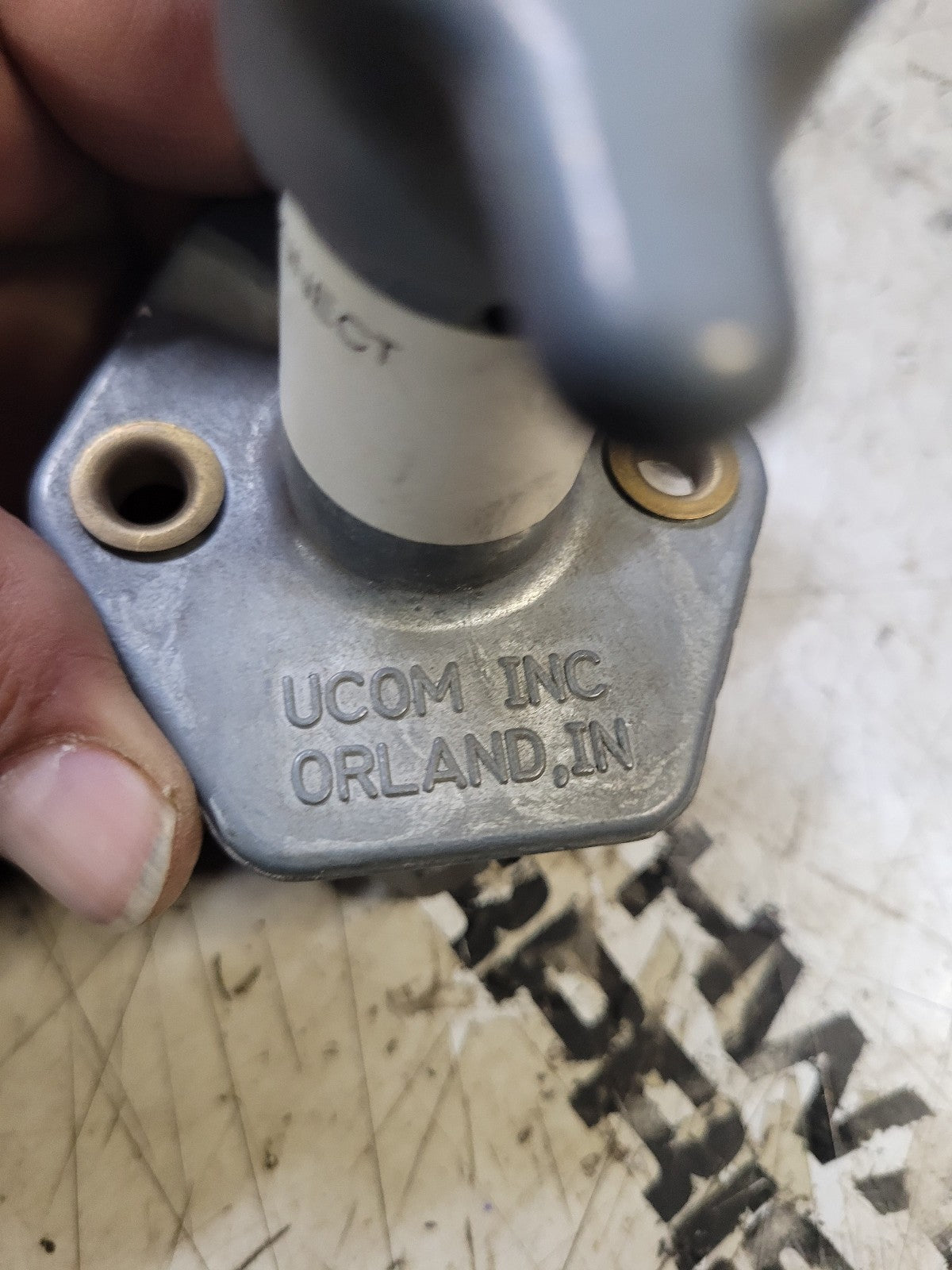 NEW UCOM 1331 Battery Disconnect Switch BA2205