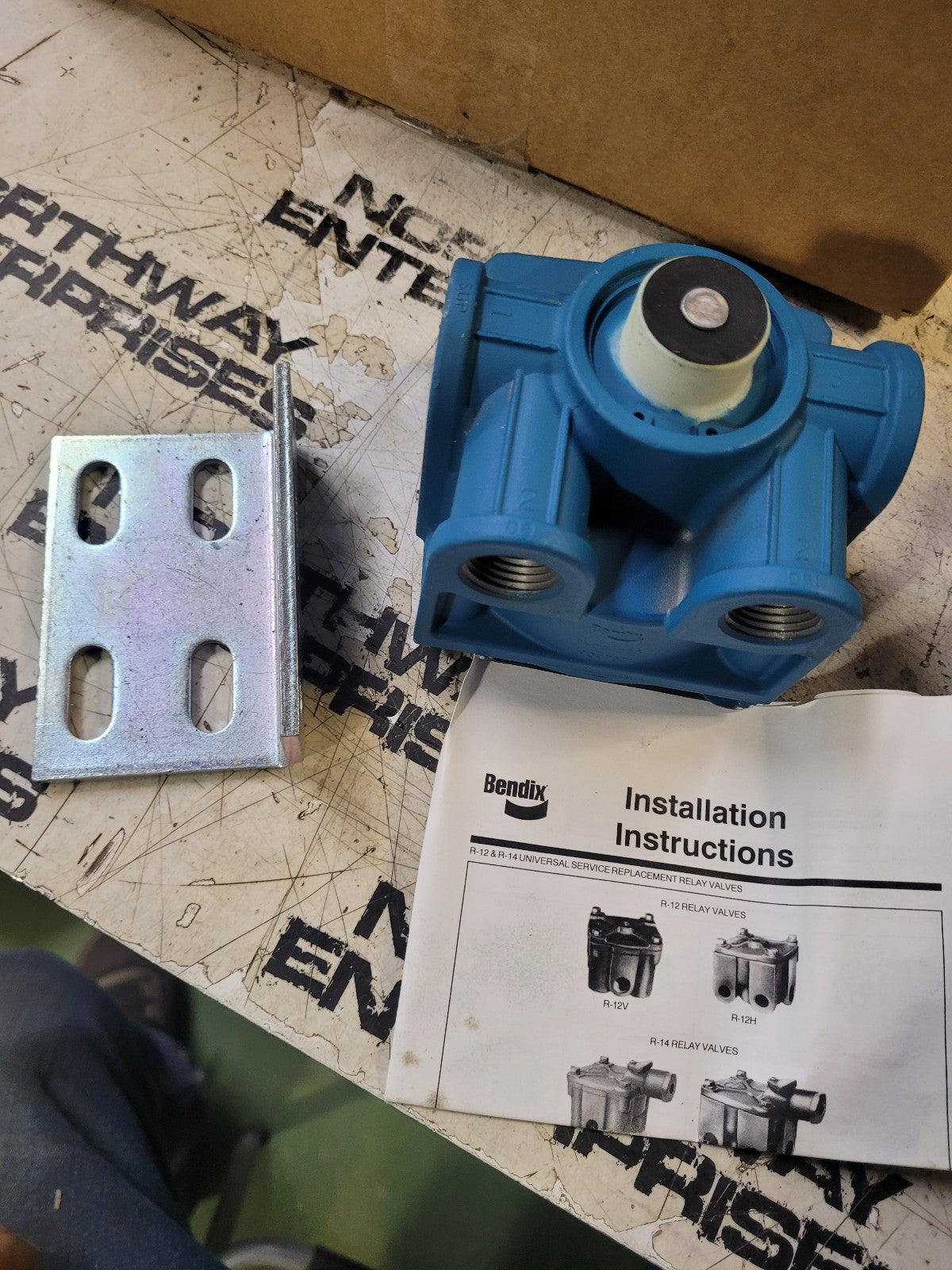 Bendix OR103009X R 12 Remanufactured Relay Valve