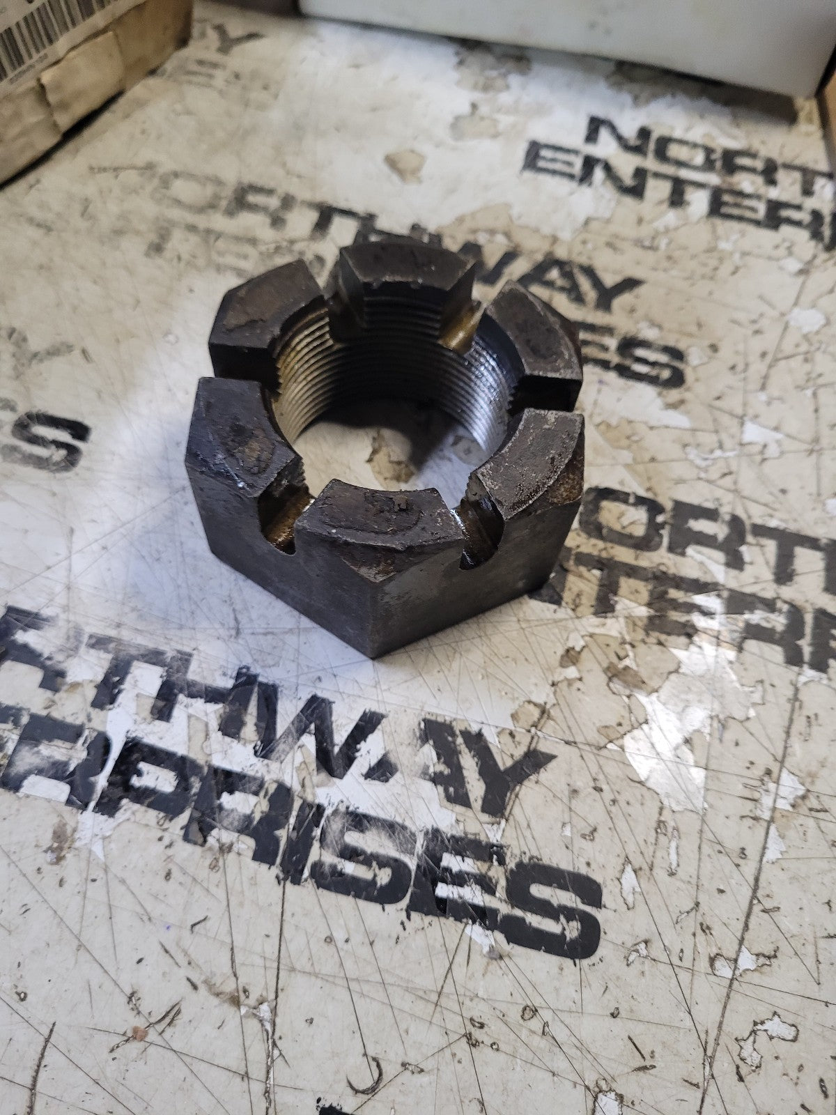 896943R1 SPICER AXLE NUT