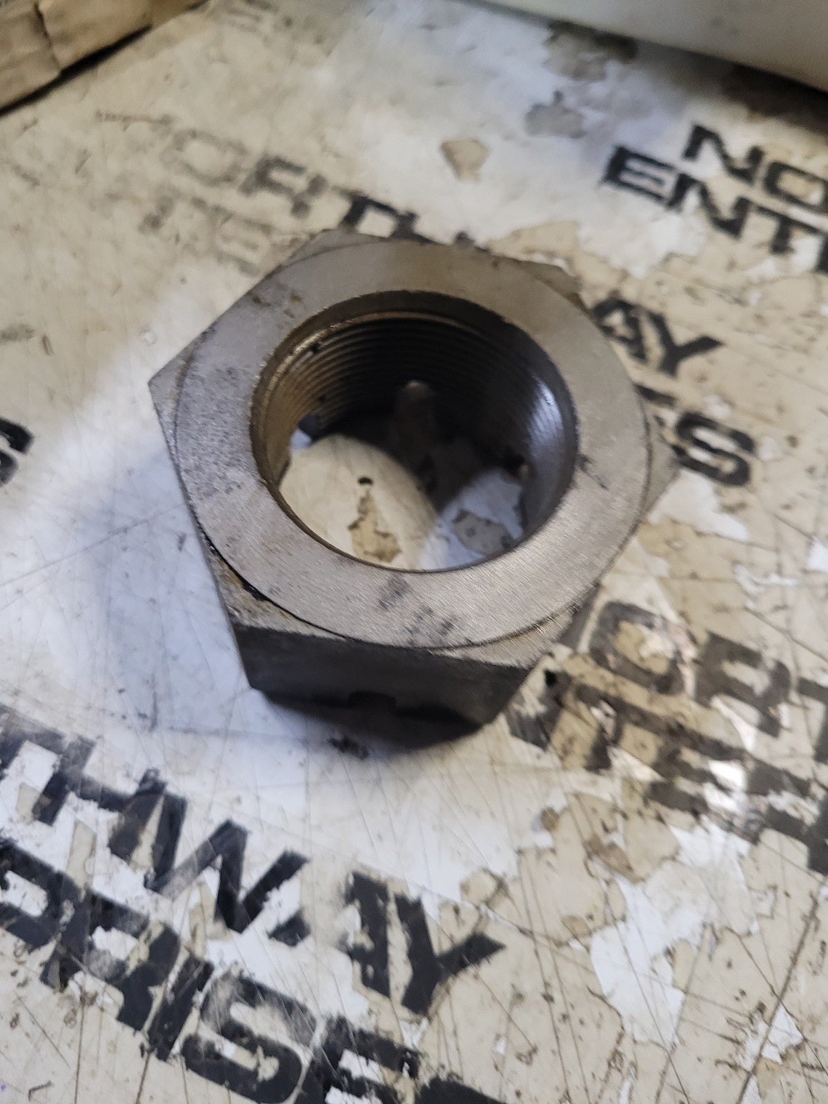 896943R1 SPICER AXLE NUT