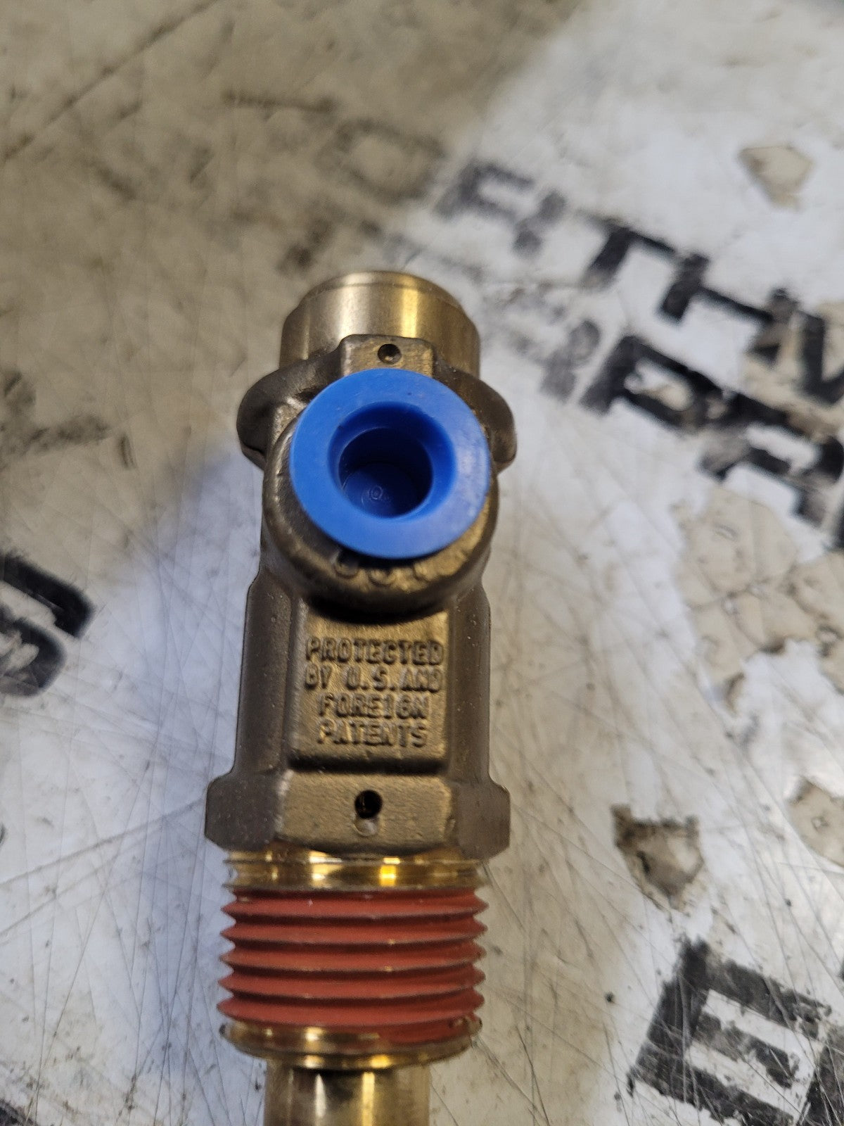 10473600031 Shutterstat Assembly, 195 Degree