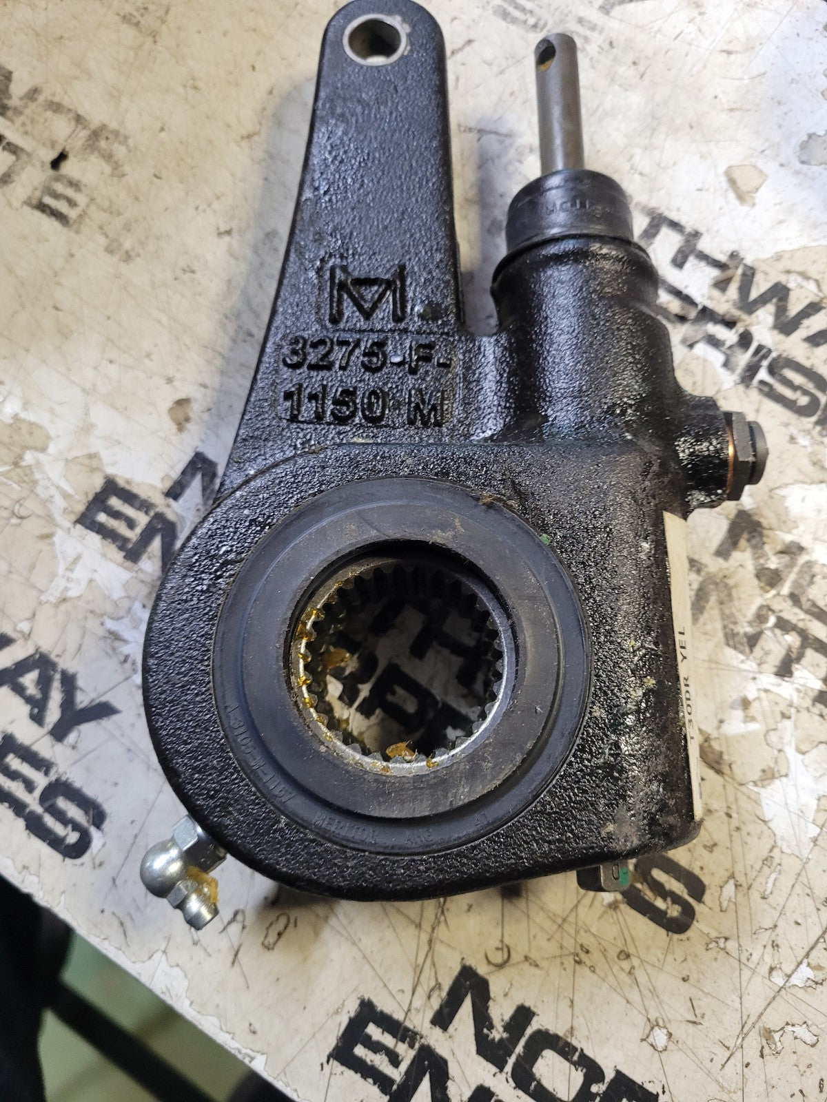 1.5" x 28 Spline 6" Automatic slack adjuster for Meritor R803112